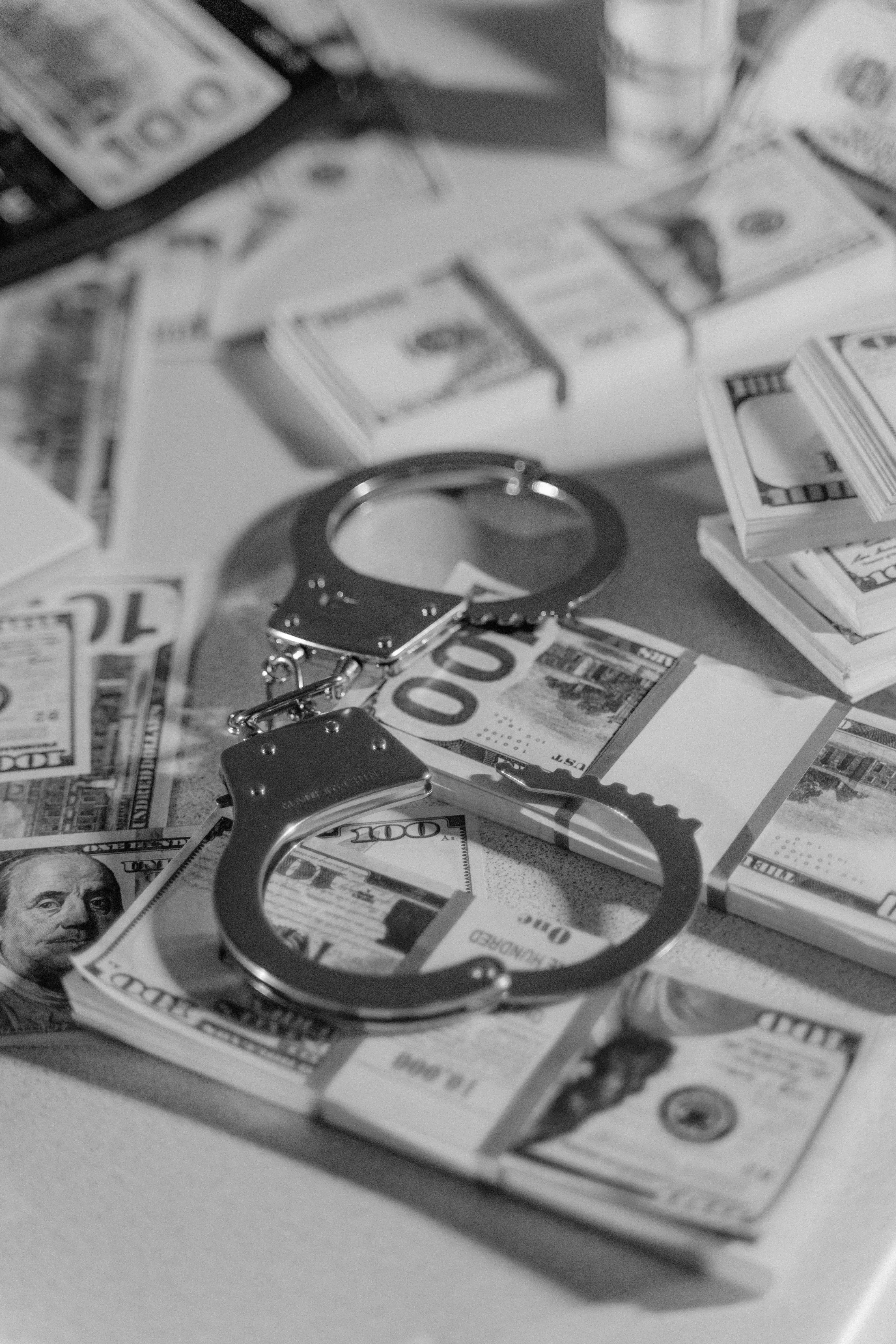 Adana Ağır Ceza Avukatı Gözüyle: Rüşvet Suçu, Cezası ve Savunma Rehberi